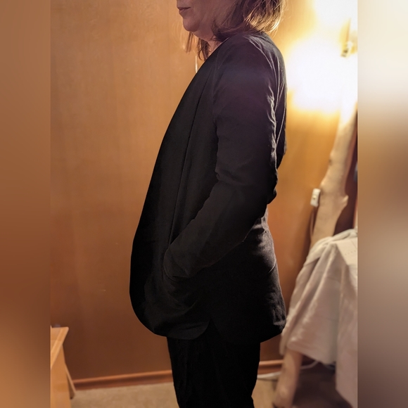 ❗3 for 20❗Classic little black blazer - Picture 5 of 5